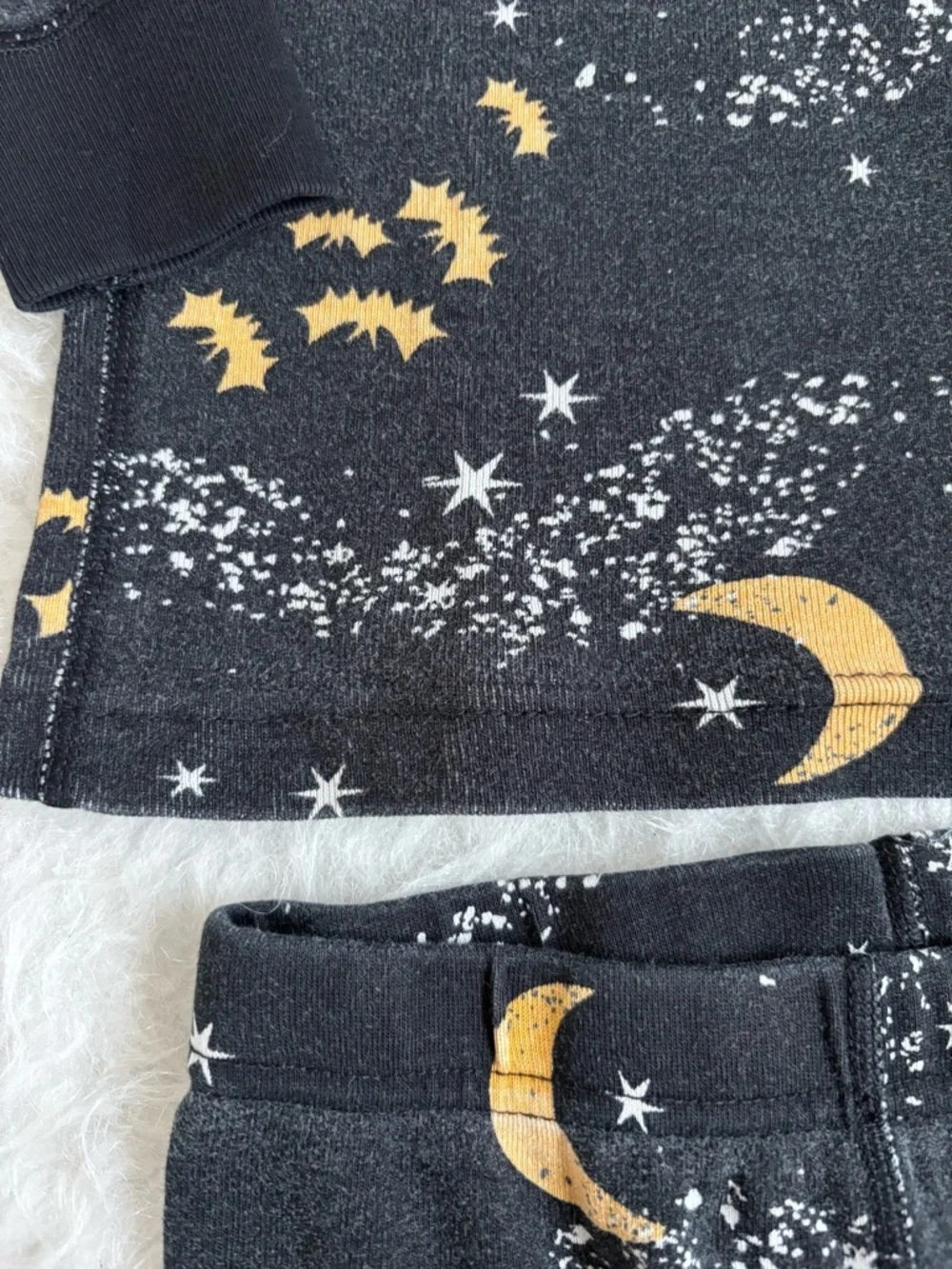 Hanna Andersson Gender Neutral Black and Gold Moon & Bat Pajama Set